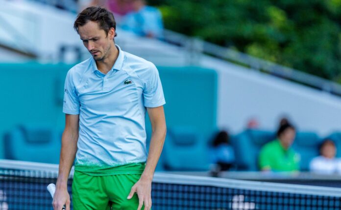 daniil medvedev i yarkie momenty i novye vyzovy s haume munarom-lessontime-ru-174340698200-0