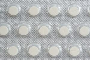 Эйвери призывает к осторожности с препаратом Оземпик после проблем со здоровьем Nitroglycerin,Tablets,In,Pack,Close-up