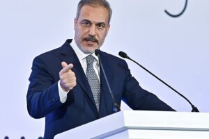 Турция выступает за срочный мир в Украине и новый диалог Путина с Трампом turcziya vystupaet za srochnyj mir v ukraine i novyj dialog putina s trampom-lessontime-ru-173587950500-0