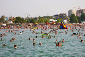 Anapa,,Russia-august,07,,2010:,People,On,The,Beach,On,The