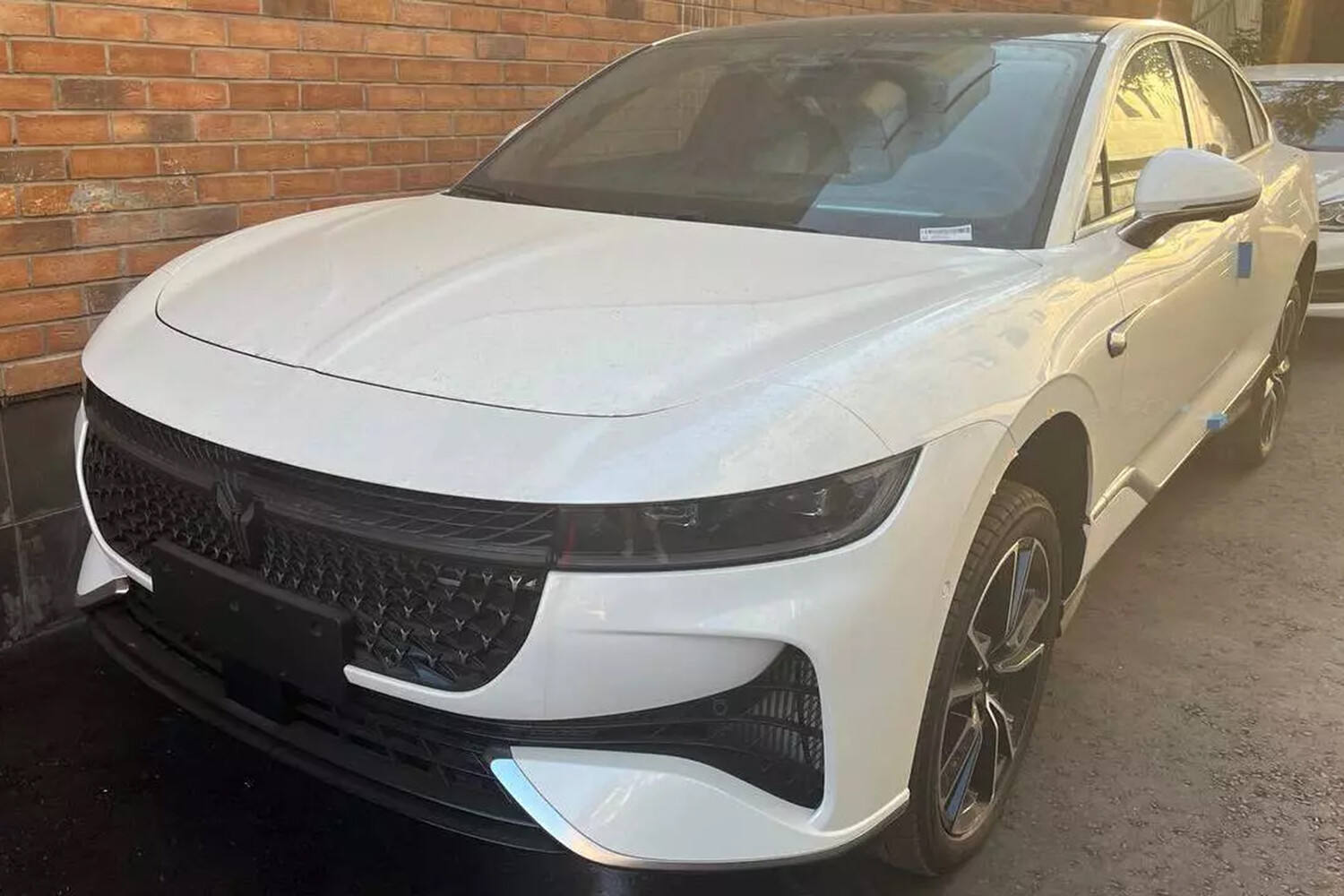 Voyah Passion и новые модели АГМ выходят на российский автомобильный рынок-0
