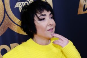 lolita milyavskaya i kosta lakosta vdohnovlyayut poklonnikov tvorcheskim soyuzom-lessontime-ru-173518860500-0
