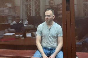 maksim parshin i aleksandr monosov v fokuse minczifry i fonda-lessontime-ru-174344436400-0