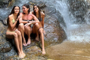 Джованна Антонелли из «Клона» с дочерьми Антонией и Софией в ярких кадрах dzhovanna antonelli iz klona s dochermi antoniej i sofiej v yarkih kadrah-lessontime-ru-173511267500-0