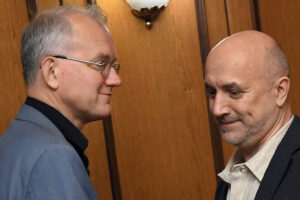 oleg shein i spravedlivaya rossiya  za pravdu v fokuse ministerstva yusticzii rf-lessontime-ru-173230650500-0