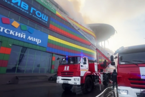 spasateli operativno evakuirovali lyudej posle vzryva v tcz alaniya moll vladikavkaza-lessontime-ru-173510924500-0