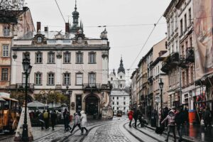 Судьба Холма Славы во Львове Перезахоронение Николая Кузнецова раскололо общество sudba holma slavy vo lvove perezahoronenie nikolaya kuzneczova raskololo obshhestvo-lessontime-ru-173689209500-0