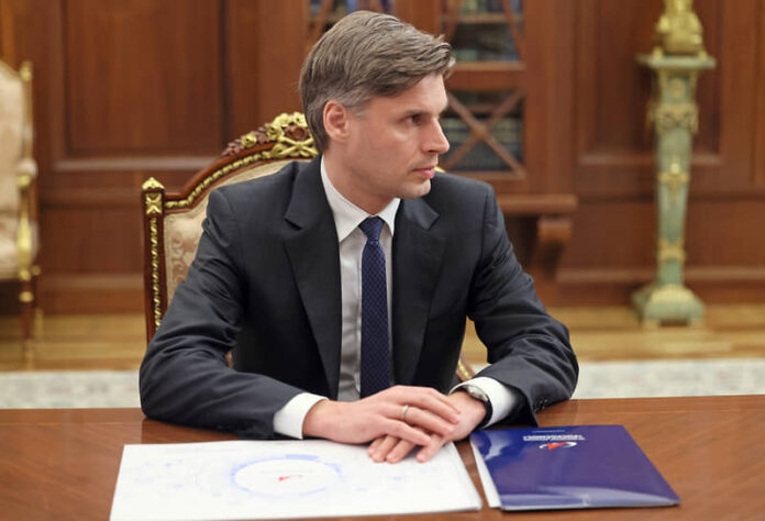 vladimir putin i dmitrij bakanov obsudili novye gorizonty roskosmosa i razrabotku yaedu-lessontime-ru-174345302800-0
