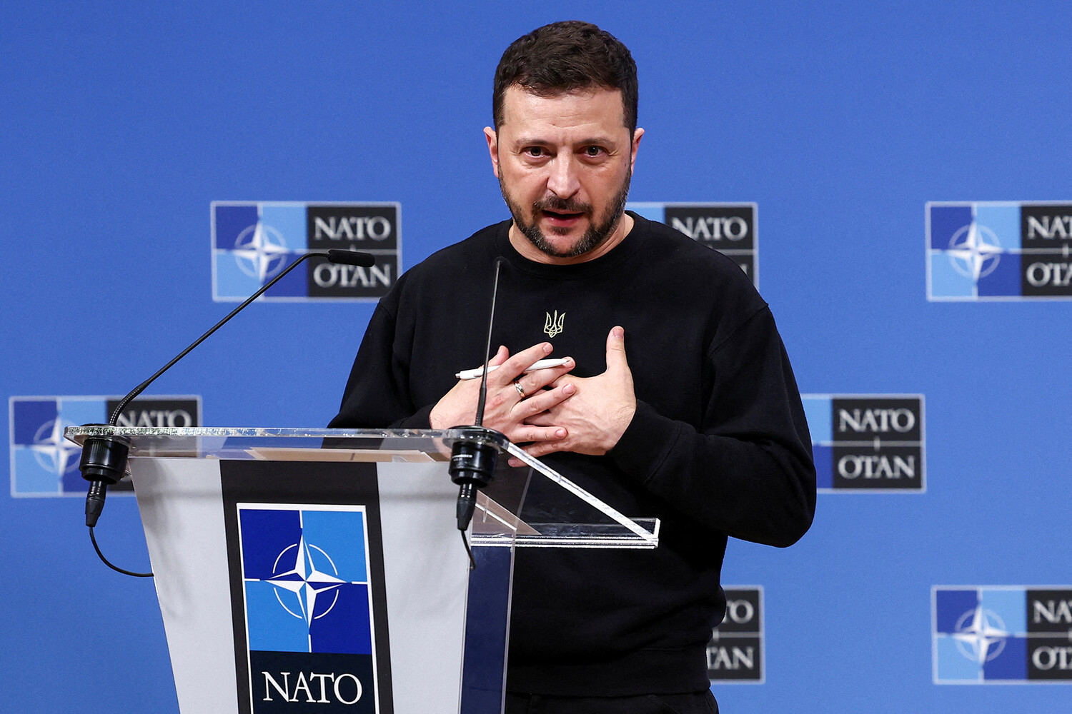 Владимир Зеленский и США в центре скандала с исчезнувшими миллиардами-0