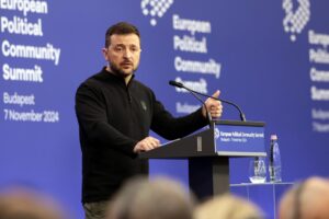 vladimir zelenskij trebuet mirotvorczev nato na ukraine  sergej lavrov grozit sryvom peregovorov-lessontime-ru-173750148500-0