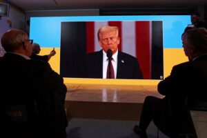 tramp i zelenskij v epiczentre debatov o roli ssha i nato v protivostoyanii moskvy i kieva-lessontime-ru-173768211500-0