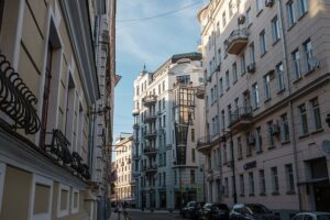 Станислав Паулаускас о выгоде аренды и покупки жилья в 2025 году stanislav paulauskas o vygode arendy i pokupki zhilya v 2025 godu-lessontime-ru-174528568700-0