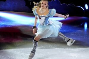 Новый этап для Софьи Муравьевой и Академии «Ангелы Плющенко» novyj etap dlya sofi muravevoj i akademii angely plyushhenko-lessontime-ru-174465431500-0