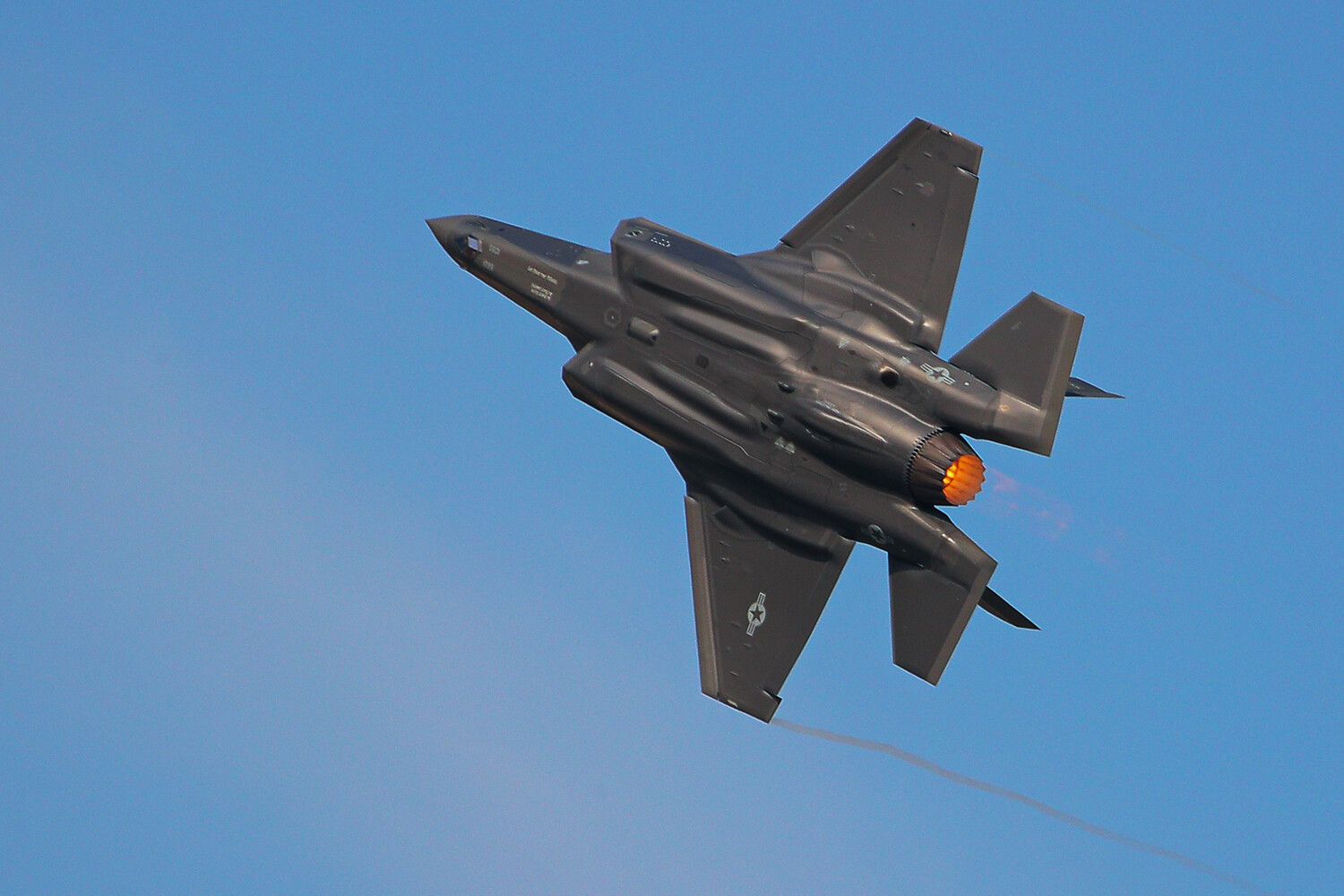 F-35 от Lockheed Martin Corp совершает прорыв в ВВС США-0
