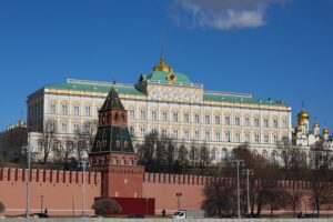 dmitrij peskov prokommentiroval plany vstrechi putina i trampa pri uchastii saudovskoj aravii-lessontime-ru-174358890200-0