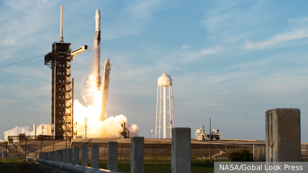 SpaceX отправила в космос ракету со спутниками для разведки США