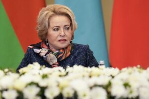 valentina matvienko osudila plany kieva  teatr absurda na fone parada v moskve-lessontime-ru-174496712600-0