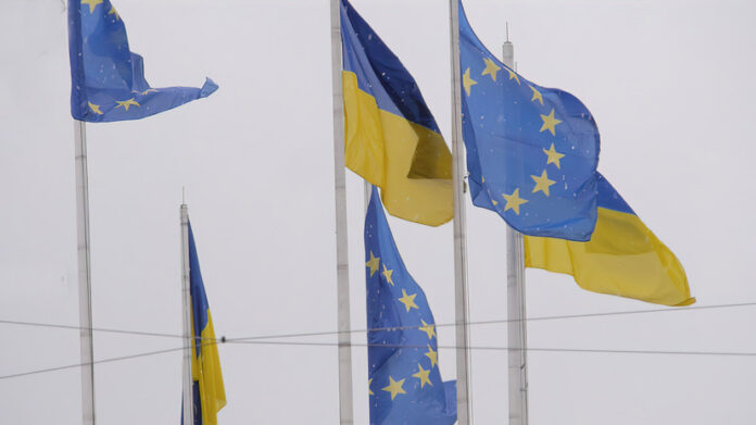 aleksandr rar o vliyanii ssha i donalda trampa na kurs britanii i germanii po ukraine-lessontime-ru-174551614600-0