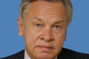 aleksej pushkov razvenchivaet mif o velichii angely merkel v razgar geopoliticheskogo krizisa-lessontime-ru-173884211500-0