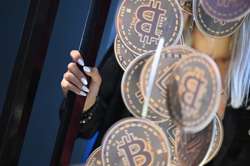 Биткойн (BTC) и Solana лидируют в росте на фоне смягчения риторики ФРС-0