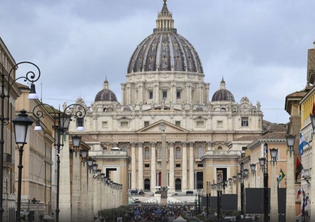 Крышка гроба папы римского Франциска закрылась навсегда