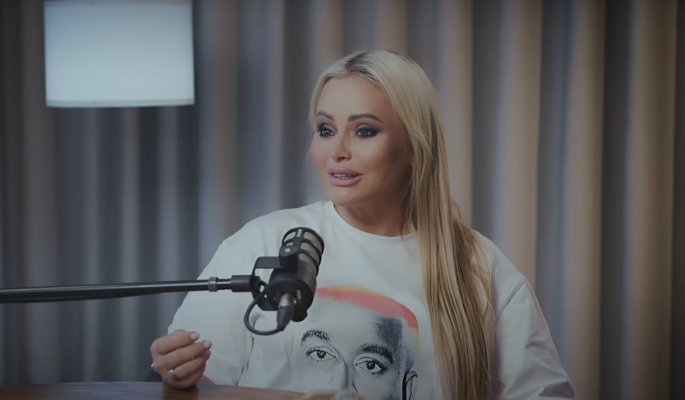 Оказавшаяся на дне Дана Борисова потянула за собой Стаса Пьеху