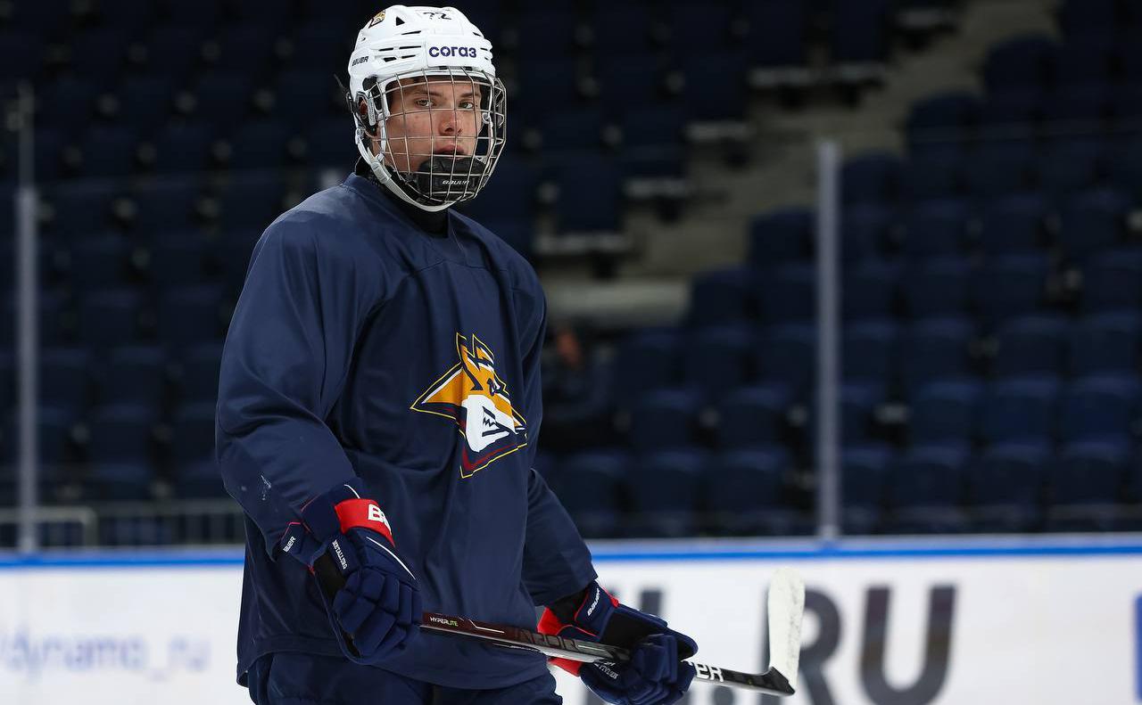 Данила Юров (телеграм-канал ХК «Металлург»)