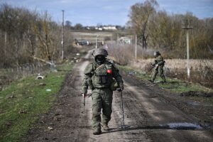 Секретный доклад Герасимова Путину раскрывает детали зачистки в Курской области sekretnyj doklad gerasimova putinu raskryvaet detali zachistki v kurskoj oblasti-lessontime-ru-174567850300-0