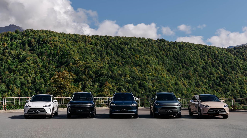 Автомобили Aito Seres