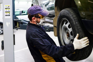 Идеальный момент для перехода на зимние шины в Москве от Газета.ру Работа автосервиса Renault в Подмосковье