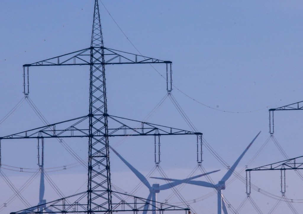 Испания погрузилась во тьму и объявила режим ЧС