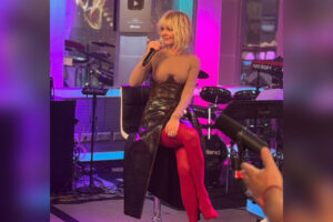 valeriya voshitila poklonnikov yarkim obrazom na radioefire-lessontime-ru-172777001500-0