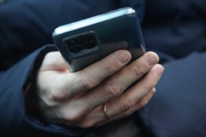 kak zashhitit dannye  tri opasnyh sms po preduprezhdeniyu maksima korkina-lessontime-ru-174524656800-0