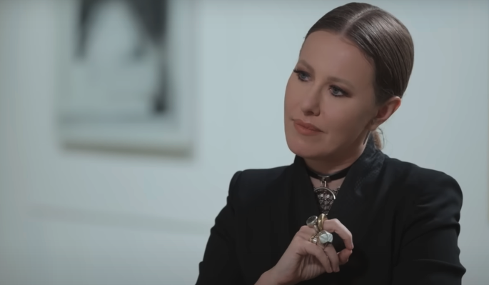 Сын Сафронова уличил Собчак во лжи после обещания помочь похоронить российскую звезду