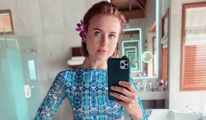 Появление Мирославы Карпович с младенцем на руках стало сенсацией