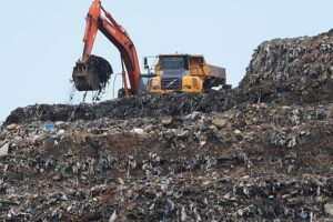 Калужская область рекультивировала полигон Ждамирово в рамках нацпроекта «Экология» kaluzhskaya oblast rekultivirovala poligon zhdamirovo v ramkah naczproekta ekologiya-lessontime-ru-174376174900-0