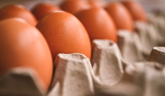 Чем заменить куриные яйца в выпечке: список доступных продуктов