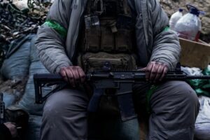 plennyj ruslan meleshhenko o vsu  bardak v okopah i katastrofa komandovaniya-lessontime-ru-174401256900-0