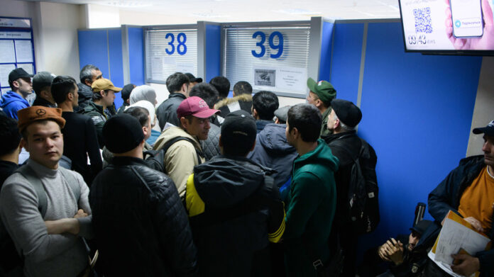 radij habirov i gosduma novye inicziativy dlya migrantov v bashkirii-lessontime-ru-174523993900-0