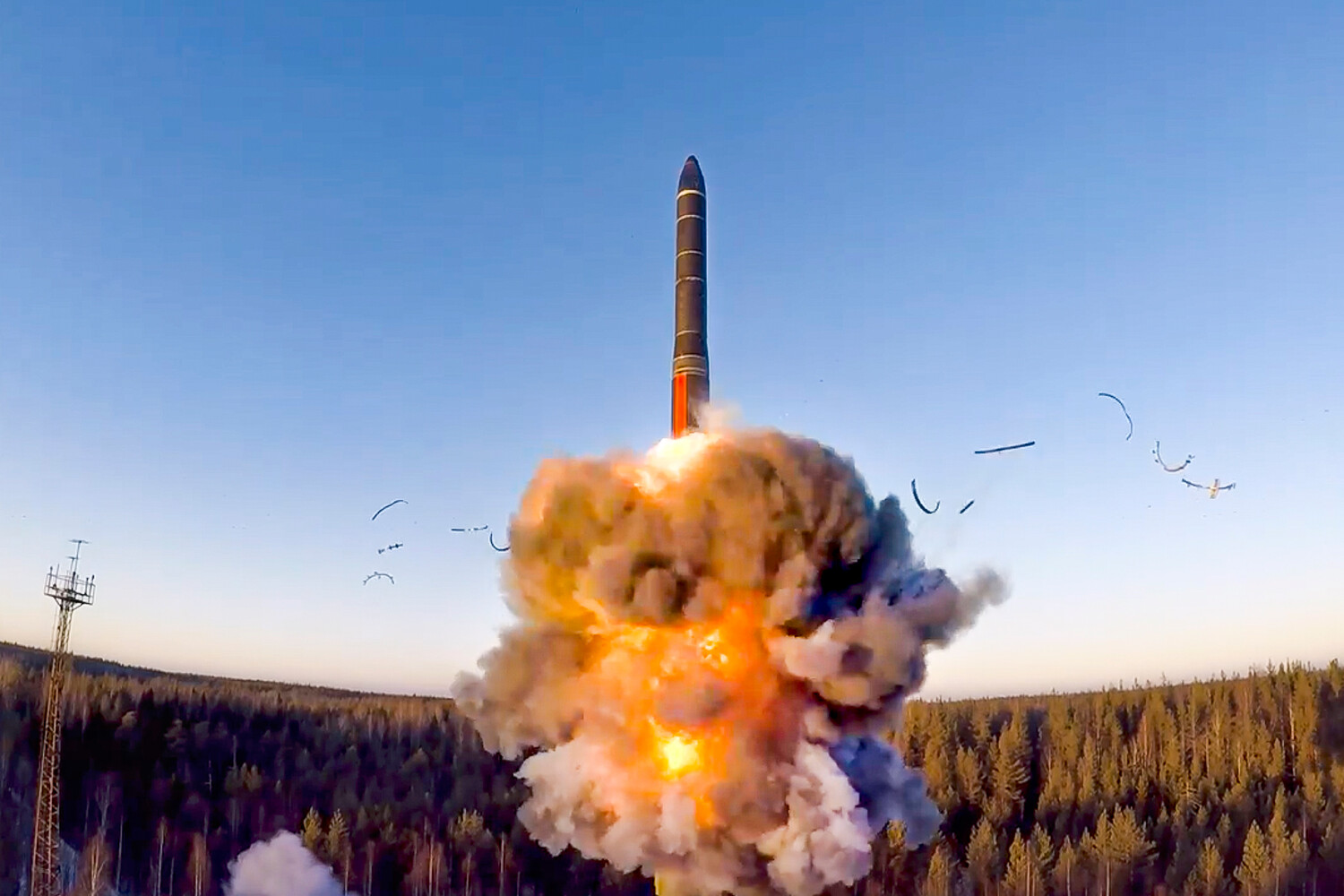 Россия пересматривает ядерные протоколы как Кремль реагирует на угрозу беспилотников-0