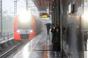 Солнечные дни и дожди в Москве прогнозируют эксперты Метео перед апрельским похолоданием Дождливая погода в Москве 27 апреля