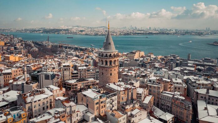 Winter,Shot,From,Istanbul.,Galata,Tower