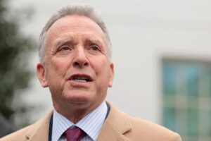 Стивен Уиткофф обсуждает шаги к временному соглашению с США по иранскому ядерному диалогу stiven uitkoff obsuzhdaet shagi k vremennomu soglasheniyu s ssha po iranskomu yadernomu dialogu-lessontime-ru-174551242800-0