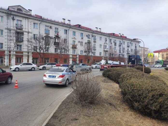 stolknulsya s poterej gruza na ozhivlennom povorote nahodki-lessontime-ru-174353946300-0