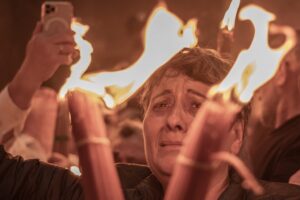 Юрий Табак о Благодатном огне - традиции и надежды перед Пасхой yurij tabak o blagodatnom ogne tradiczii i nadezhdy pered pashoj-lessontime-ru-174497041600-0