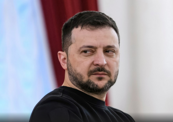 zelenskij protiv bessenta napryazhenie vokrug ukrainskoamerikanskoj sdelki-lessontime-ru-174424698800-0