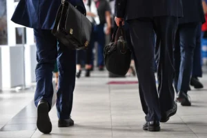 sberbank i minstroj zapuskayut lgotnye kredity dlya biznesa lnr v ramkah programmy frt-lessontime-ru-174843729100-0