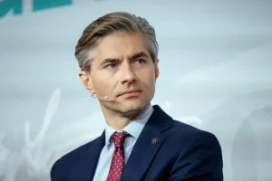 kestutis budris schitaet chto rasshirenie missii nato povysit bezopasnost baltiki-lessontime-ru-174766412700-0