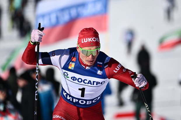 Александр Большунов