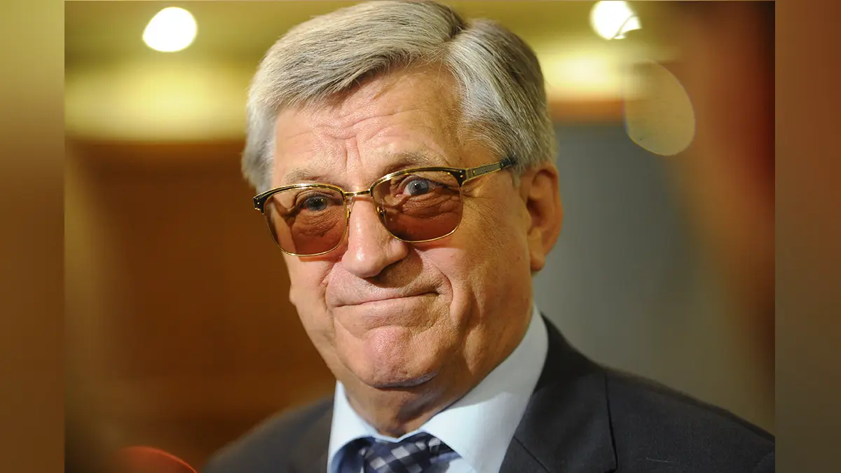 «Безголовое предложение»: Тихонов раскритиковал идею отмены пенсий в России